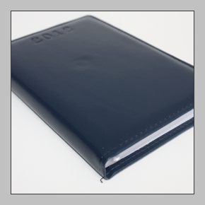 Caderno coom verniz localizado e laminalçao BOPP